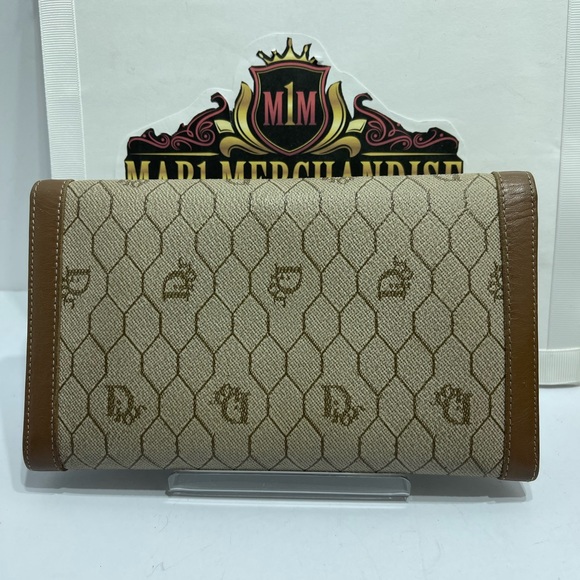 Christian Dior Medium Wallet. - Picture 4 of 8